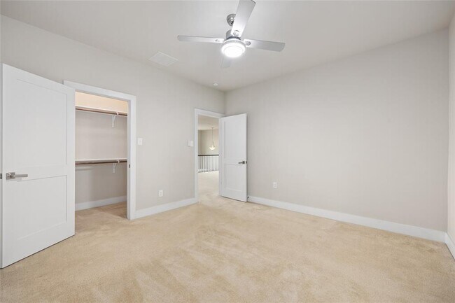 Building Photo - 405 Penny Kathleen Ct