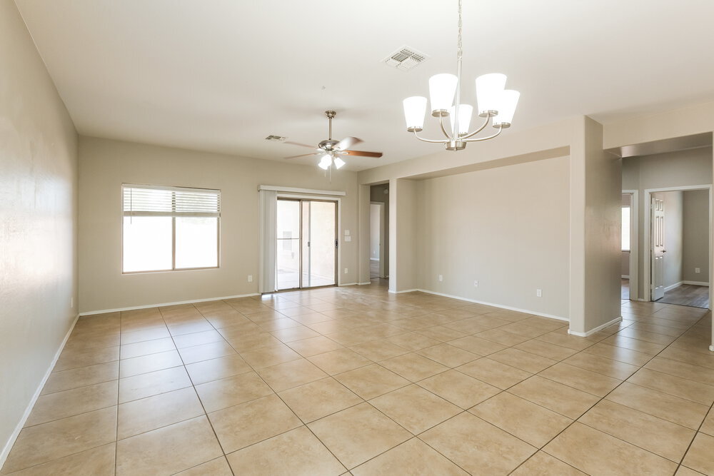 Building Photo - 105 N 108th Dr