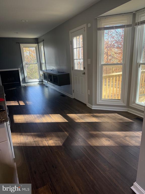 Building Photo - 10021 Windridge Dr