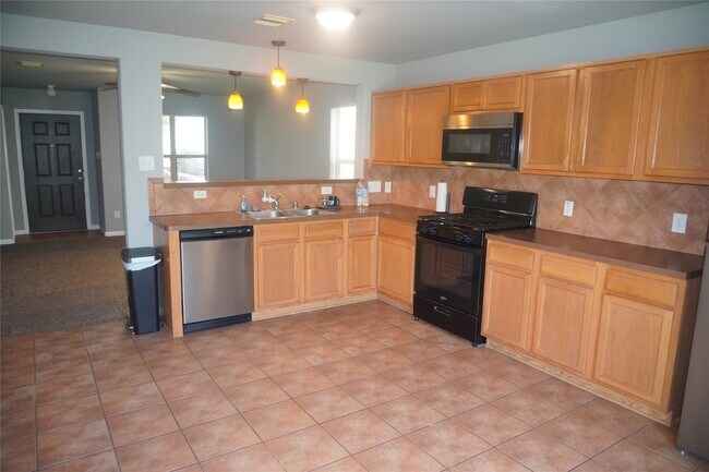 Building Photo - 2663 Skyview Grove Ct