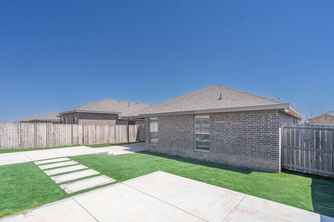 Building Photo - 2311 Outlaw Ct
