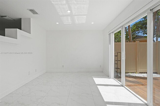 Building Photo - 2350 SW 86th Way