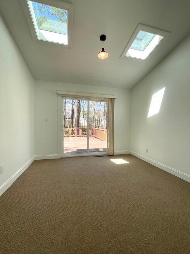Building Photo - 117 Boxford Rd
