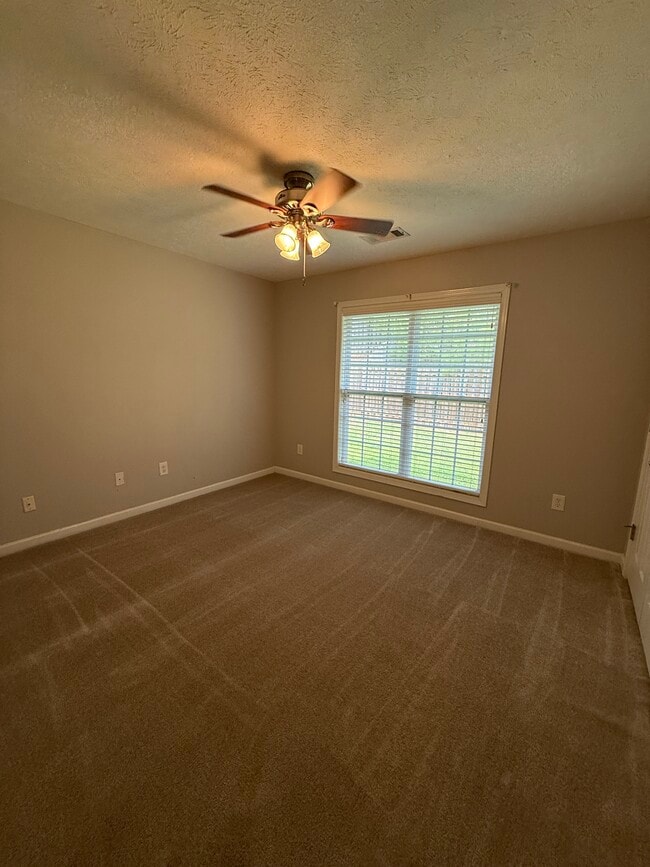 Building Photo - Santee Court
