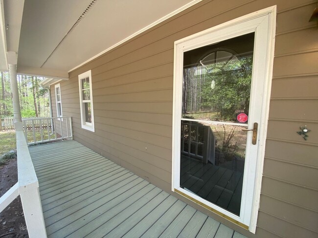 Building Photo - Charming Bungalow in Youngsville