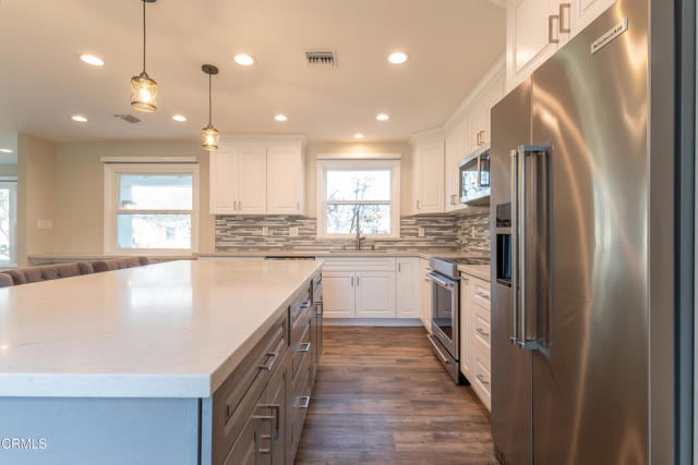 Building Photo - 1720 E Linfield St