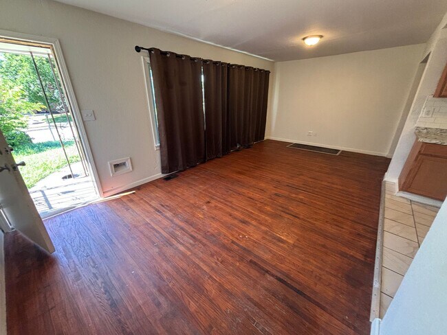 Building Photo - Tulsa Single Family Home for Rent 3 beds 2 bath