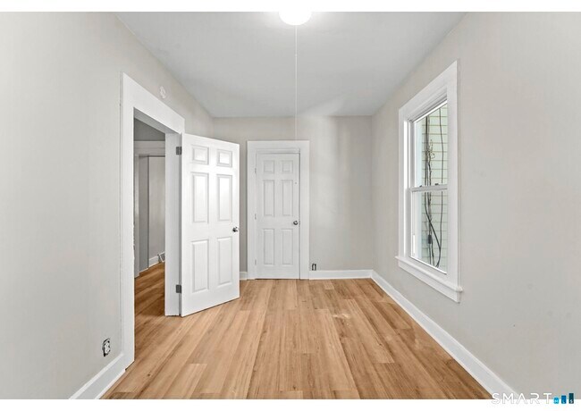 Building Photo - 45 New St