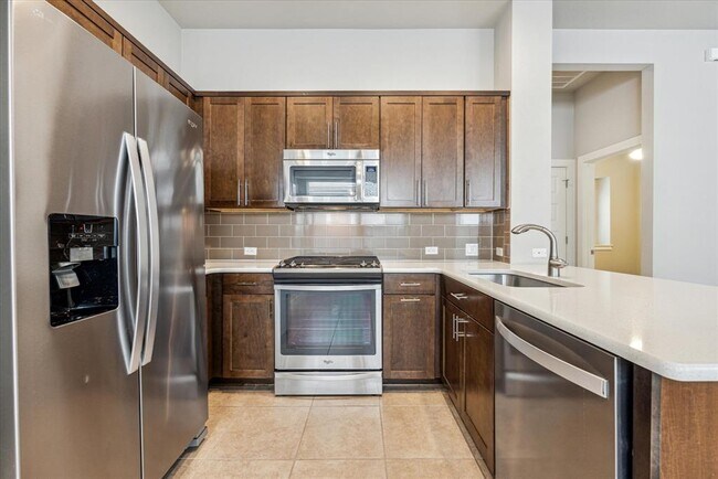 Building Photo - 5412 Gooding Dr