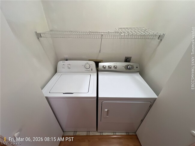 Building Photo - 3577 Erva St