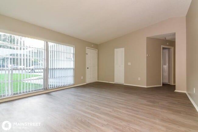 Building Photo - 14513 Arbor Hills Rd, Tampa, FL 33625