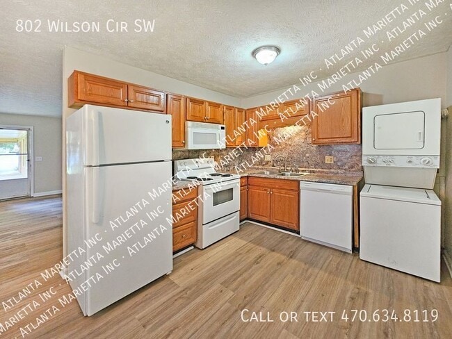 Building Photo - 802 Wilson Cir SW