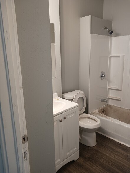 Bathroom - 336 4th St