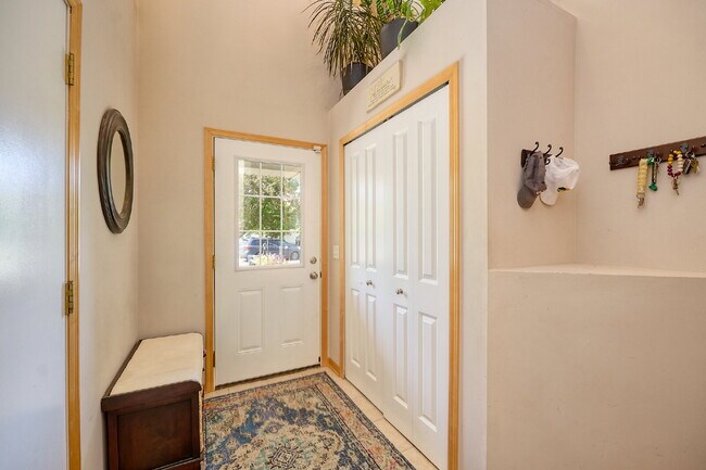 Building Photo - Spacious 4-Bedroom, 4 Bathroom Plymouth Townhouse with Cozy Fireplace - 2510 Sq Ft of Comfort!