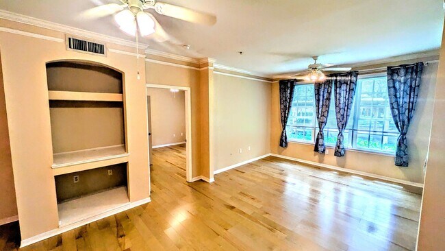 Building Photo - ANNUAL UNFURNISHED GROUND FLOOR CONDO 3 BED 2 BATH