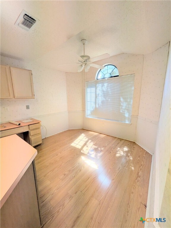 Building Photo - 1428 Devin Dr