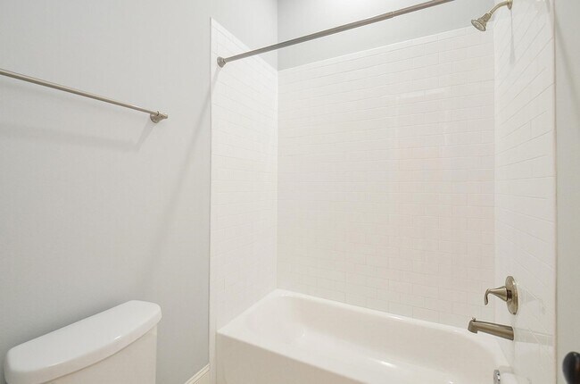 Building Photo - 2511 Judiway St