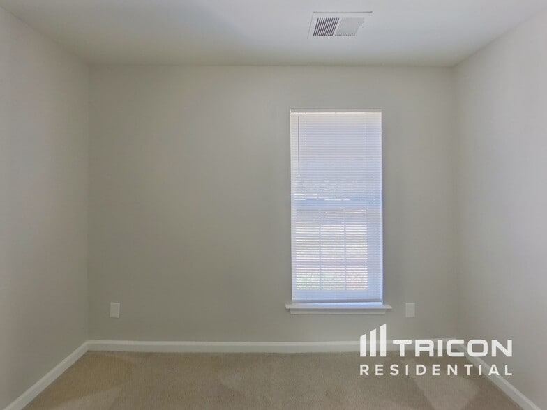 Building Photo - 8130 Chimore Ln