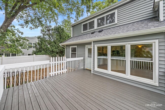 Building Photo - 1333 Briarwood Dr