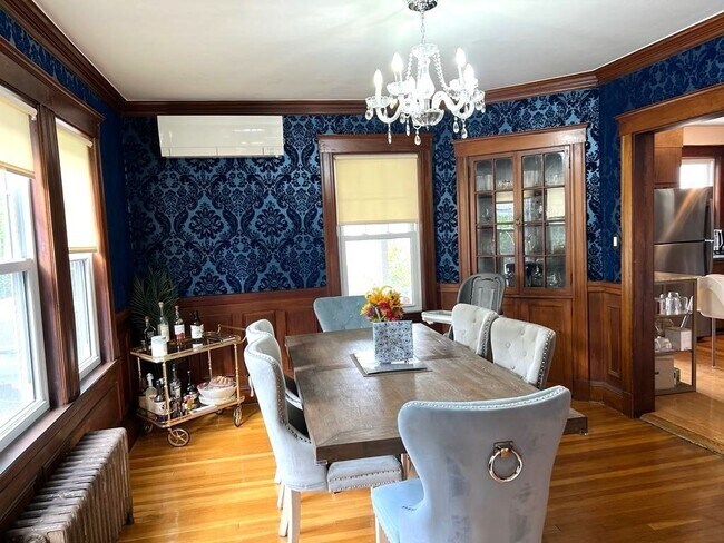 Building Photo - 5 Glenmont Rd