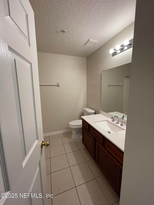 Building Photo - 6965 Ortega Woods Dr