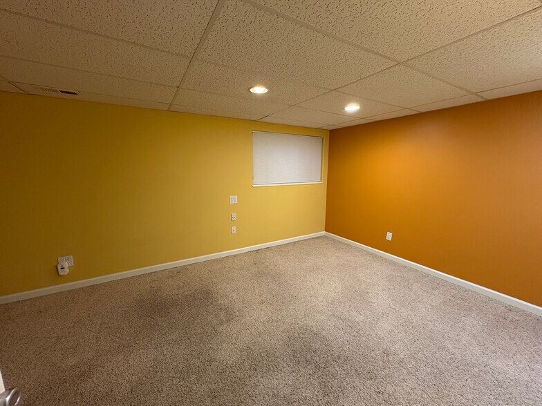 Lower Level Bedroom - 4639 Burgundy Ln
