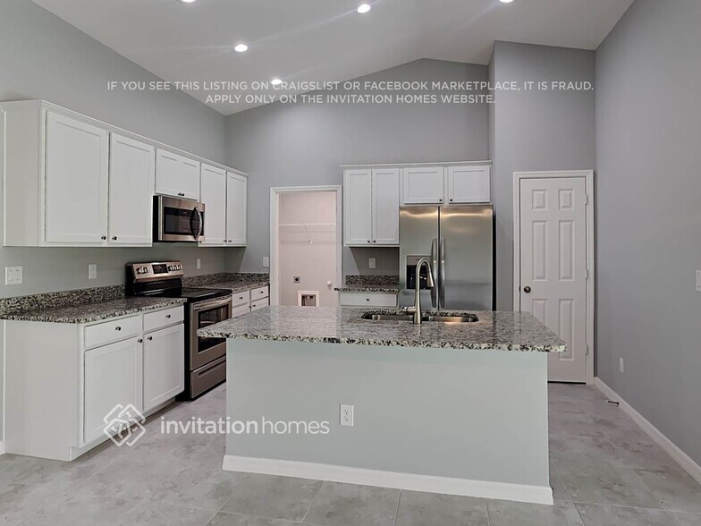 Building Photo - 477 San Cristobal Ave
