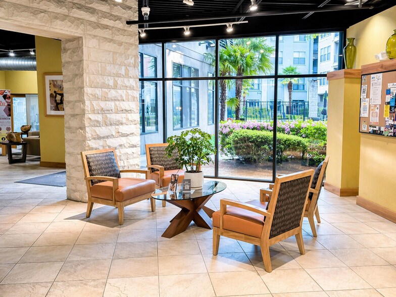 Building Photo - 401 16th St NW