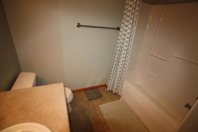 Building Photo - 801 Carina Ln