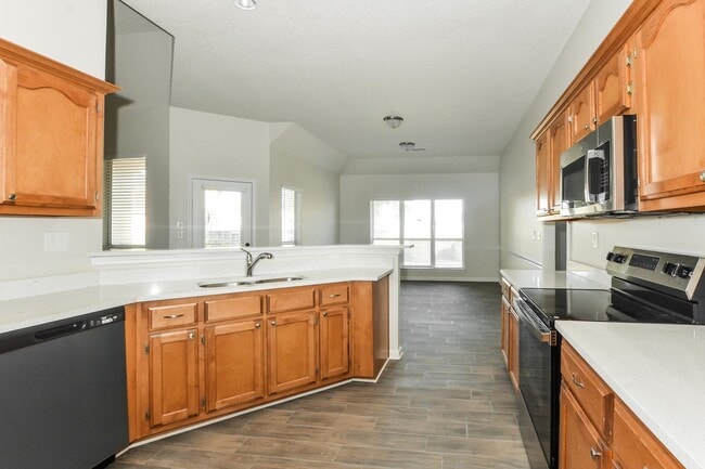 Building Photo - 4520 L & N Ave