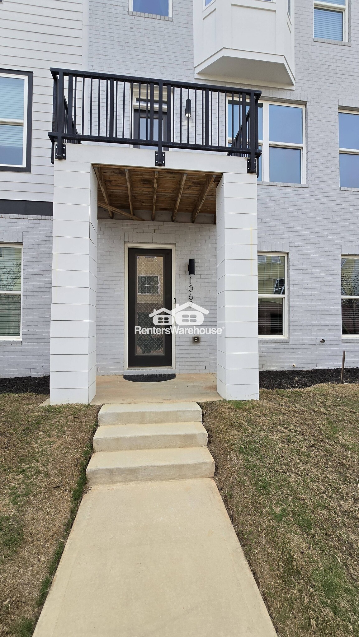 Building Photo - 1069 Glen Opal Dr