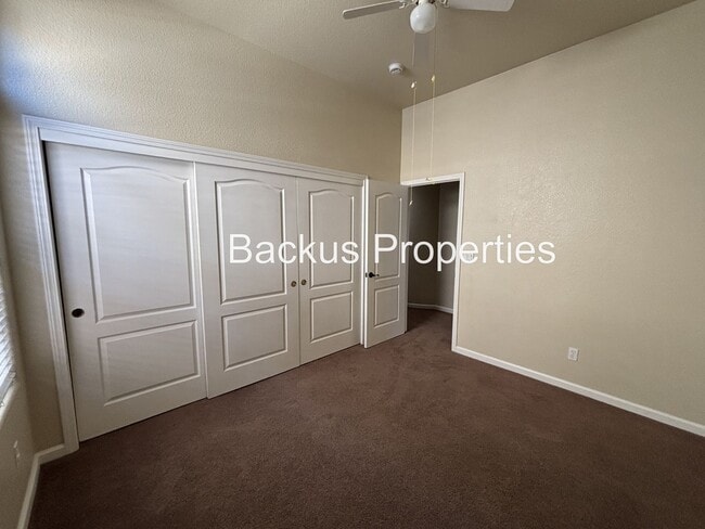 Building Photo - 11 Huerta Ave