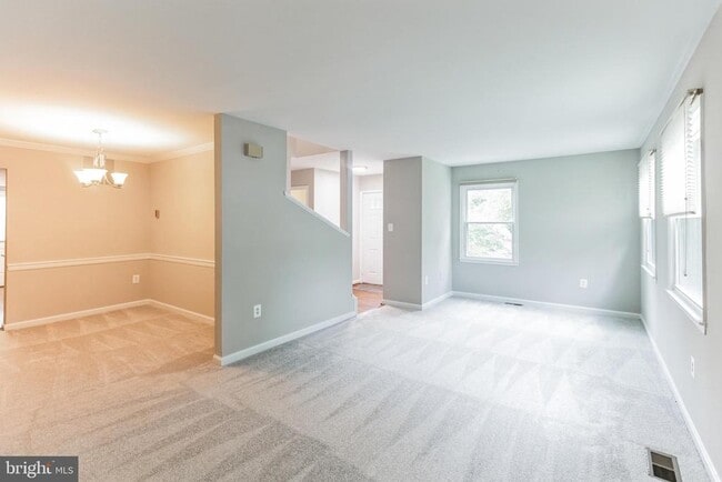 Building Photo - 5335 Lake Cove Ct
