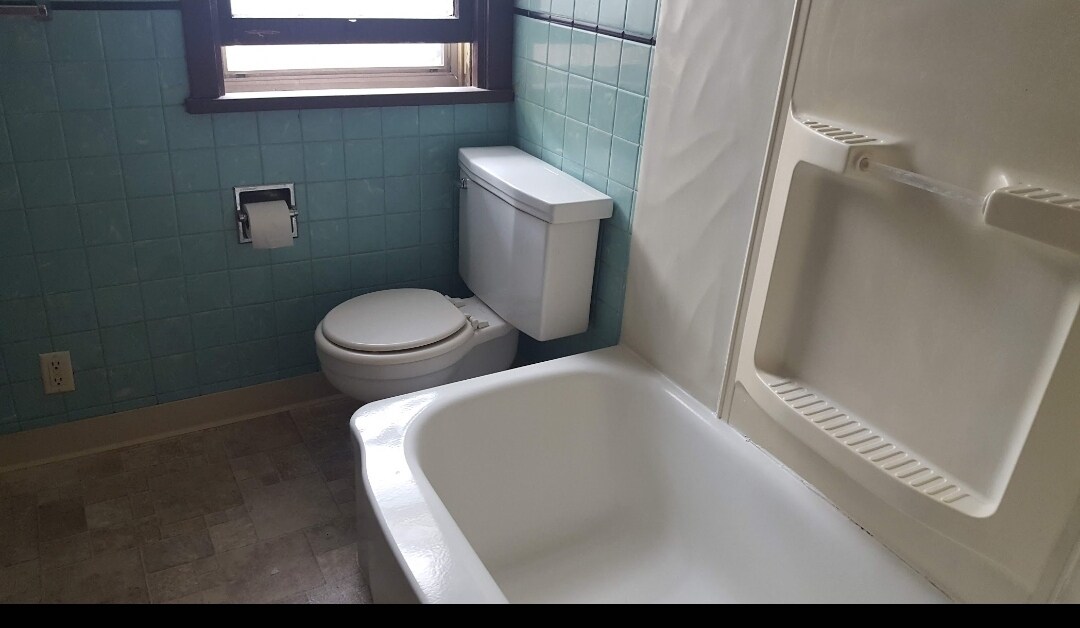 Building Photo - 2099 Lark St