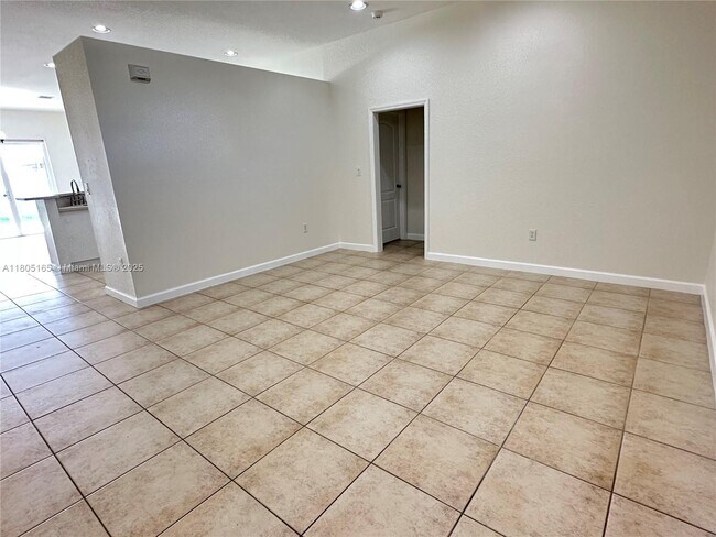 Building Photo - 1365 SW 154th Ct
