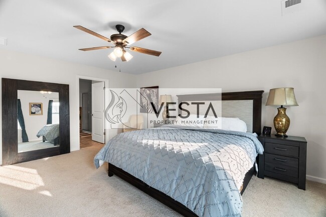 Building Photo - 575 Country Oak Dr