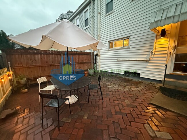 Building Photo - Classic Lawrenceville Row House – Walkable...
