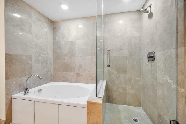 Building Photo - 550 Okeechobee Blvd