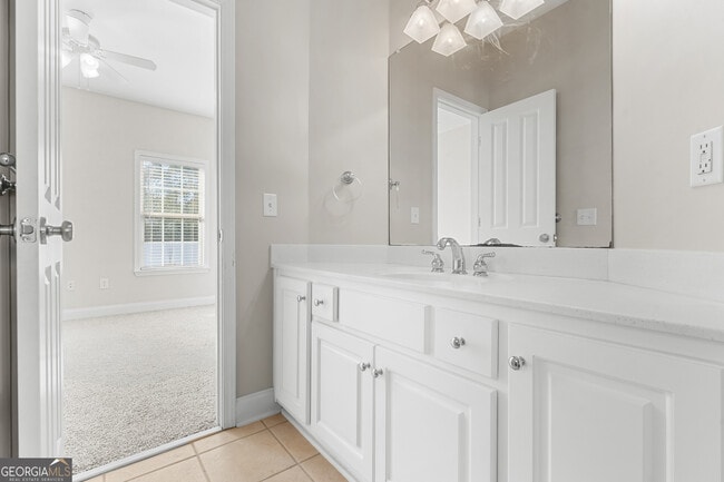 Building Photo - 1811 Old Carriage Trail