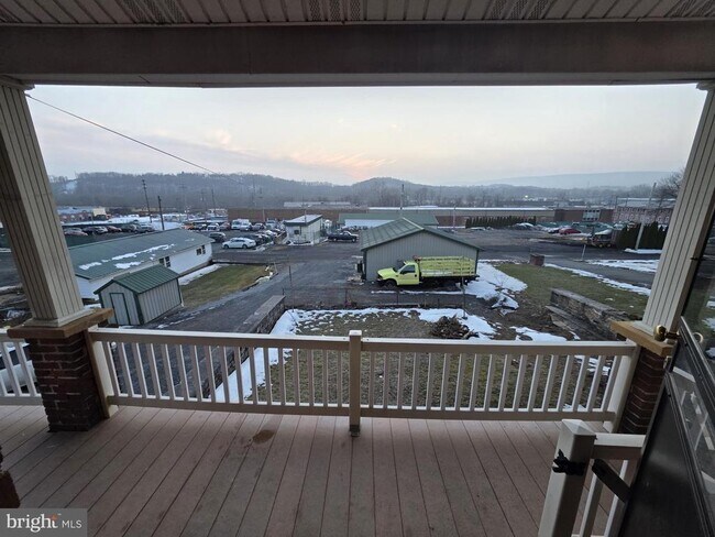 Building Photo - 434 S Fourth St