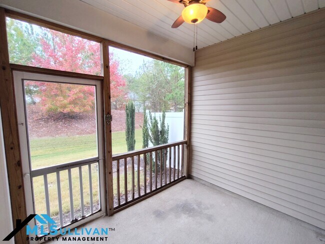 Building Photo - 5454 Jessip St