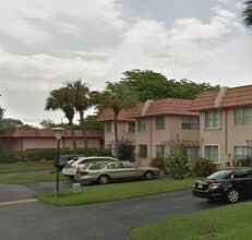 Building Photo - 7031 NW 169th St