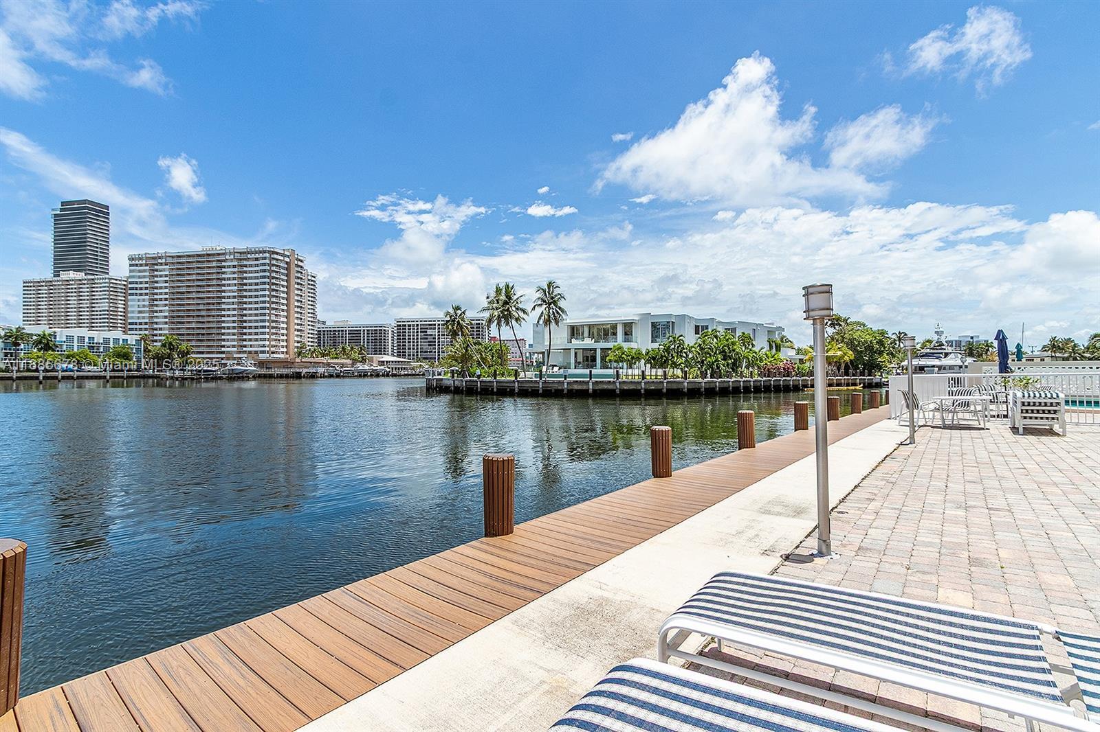 Dock - 121 Golden Isles Dr