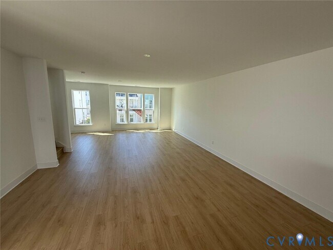 Building Photo - 15339 Sunray Aly