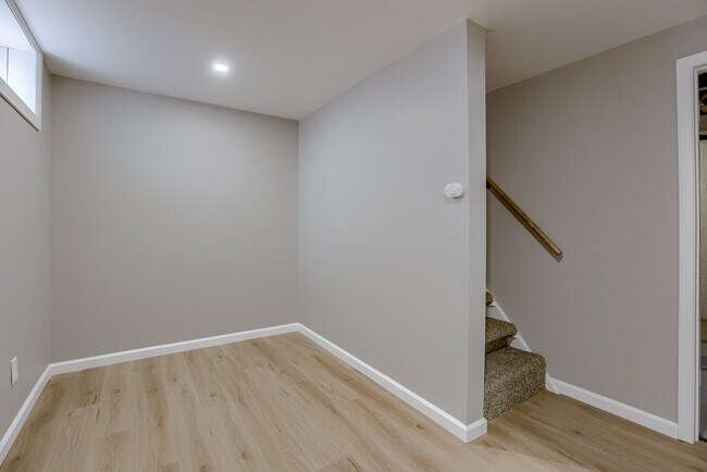 Building Photo - 3224 N 40th St