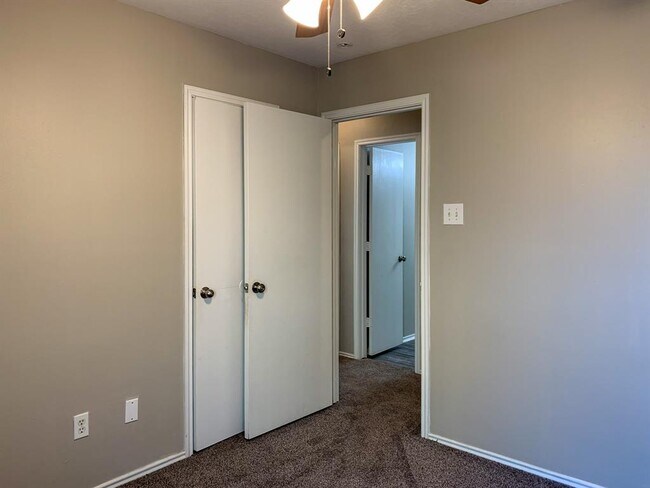Building Photo - 1402 Swansfield Ln