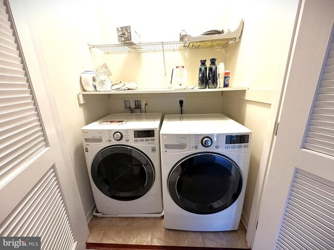 Building Photo - 22865 Lacey Oak Terrace