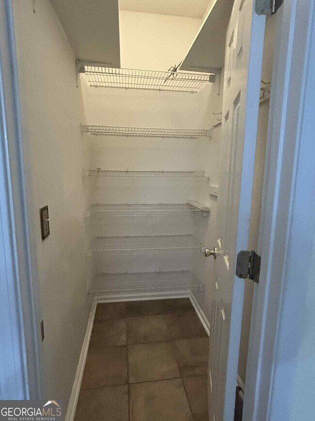 Building Photo - 128 Ashton Dr