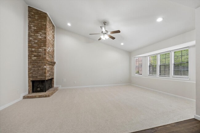 Building Photo - 12625 Memorial Dr