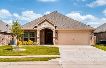 Building Photo - Little Elm Beauty. 3 bed 2 bath with Garage and Storage.  Next to New